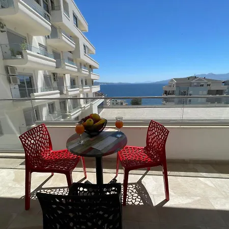 公寓 Luxury Sea View Sarandë