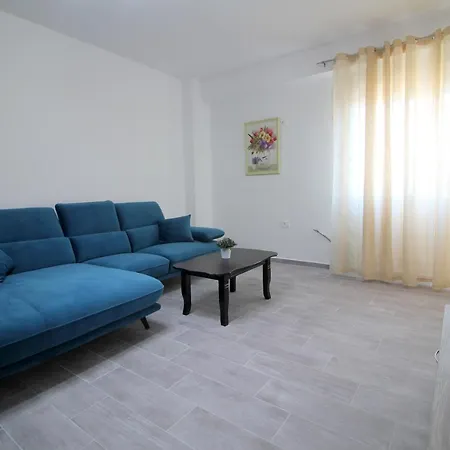Luxury Sea View Apartment *